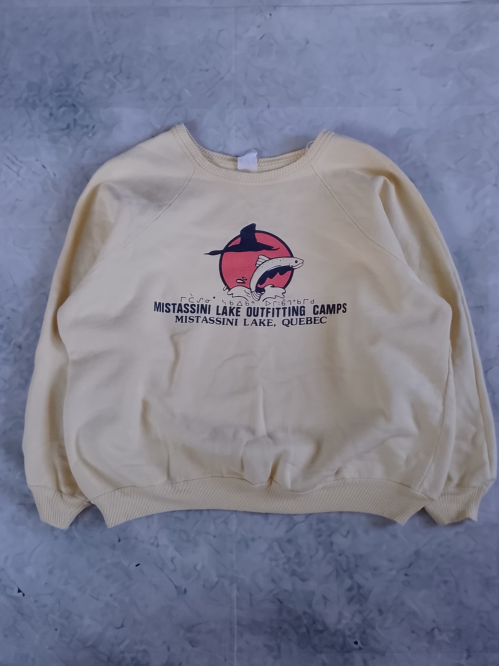 Vintage MISTASSINI LAKE OUTFITTING CAMPS Quebec Duck and Fish Crewneck Sweater